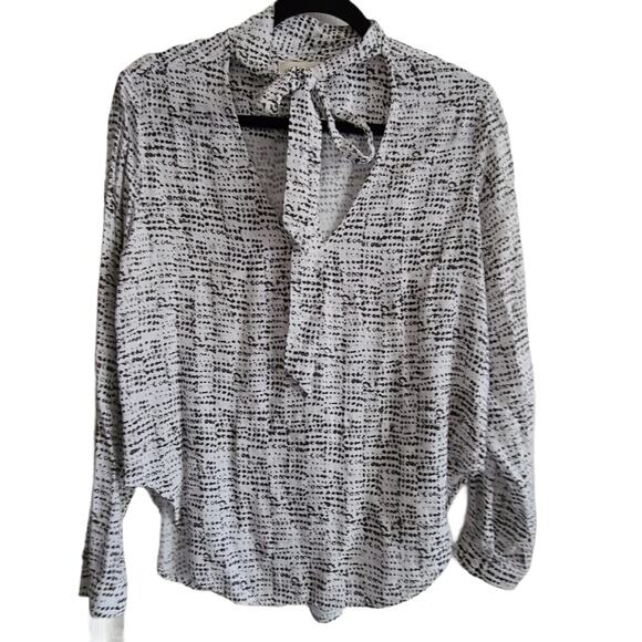 CLOTH & STONE Black White Graphic Print Tie Neck Blouse Top Women's Medium - Picture 1 of 11